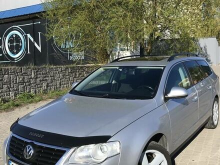 Серый Фольксваген Пассат, объемом двигателя 1.6 л и пробегом 218 тыс. км за 9478 $, фото 1 на Automoto.ua