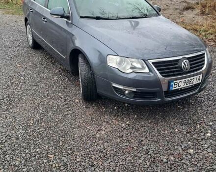 Серый Фольксваген Пассат, объемом двигателя 1.6 л и пробегом 232 тыс. км за 8136 $, фото 1 на Automoto.ua