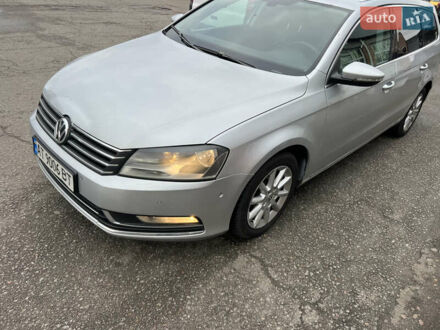 Серый Фольксваген Пассат, объемом двигателя 1.97 л и пробегом 302 тыс. км за 7900 $, фото 1 на Automoto.ua