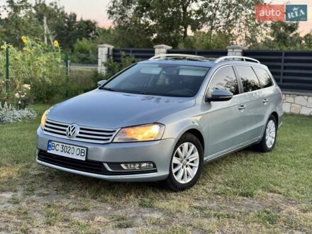 Фольксваген Пассат 2011 в Львове на Automoto.ua Серый Фольксваген Пассат, объемом двигателя 1.6 л и пробегом 262 тыс. км за 7700 $, фото 1 на Automoto.ua
