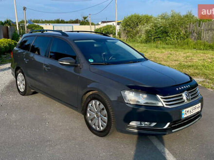 Серый Фольксваген Пассат, объемом двигателя 1.6 л и пробегом 370 тыс. км за 8500 $, фото 1 на Automoto.ua