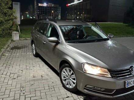 Серый Фольксваген Пассат, объемом двигателя 1.97 л и пробегом 302 тыс. км за 10000 $, фото 1 на Automoto.ua