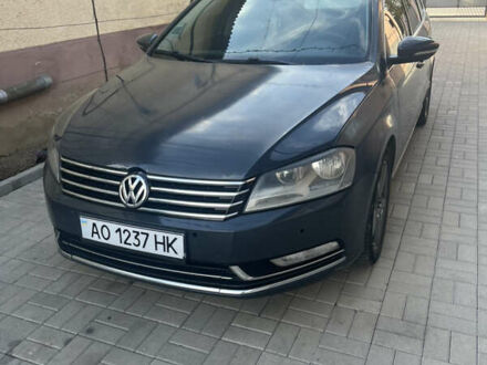 Серый Фольксваген Пассат, объемом двигателя 1.97 л и пробегом 331 тыс. км за 8200 $, фото 1 на Automoto.ua