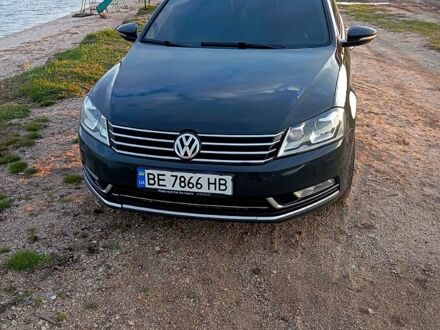 Фольксваген Пассат 2011 у Подільськ (Котовськ) на Automoto.ua Сірий Фольксваген Пассат, об'ємом двигуна 1.4 л та пробігом 300 тис. км за 9800 $, фото 1 на Automoto.ua