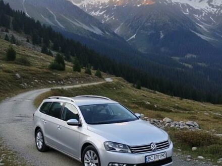 Серый Фольксваген Пассат, объемом двигателя 1.6 л и пробегом 270 тыс. км за 8900 $, фото 1 на Automoto.ua