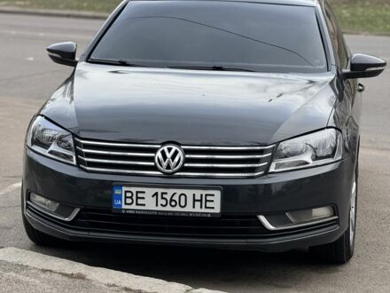 Фольксваген Пассат 2011 в Николаеве на Automoto.ua Серый Фольксваген Пассат, объемом двигателя 1.4 л и пробегом 193 тыс. км за 8700 $, фото 1 на Automoto.ua