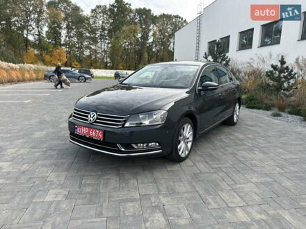 Сірий Фольксваген Пассат, об'ємом двигуна 1.8 л та пробігом 214 тис. км за 11900 $, фото 1 на Automoto.ua