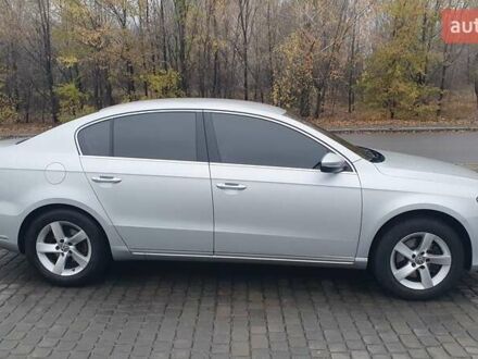 Сірий Фольксваген Пассат, об'ємом двигуна 1.78 л та пробігом 176 тис. км за 10500 $, фото 1 на Automoto.ua