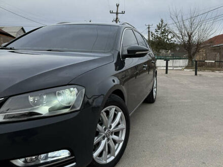 Фольксваген Пассат 2011 в Василькове на Automoto.ua Серый Фольксваген Пассат, объемом двигателя 1.97 л и пробегом 279 тыс. км за 10200 $, фото 1 на Automoto.ua