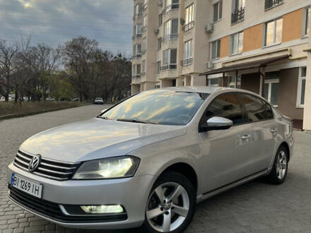 Серый Фольксваген Пассат, объемом двигателя 1.8 л и пробегом 205 тыс. км за 8500 $, фото 1 на Automoto.ua