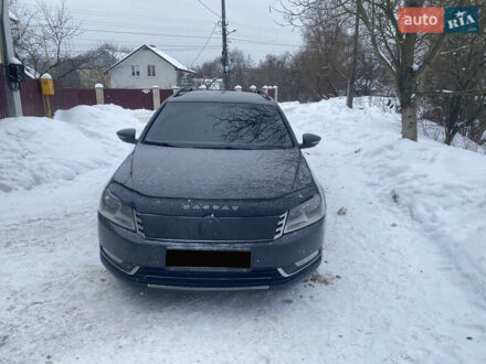 Серый Фольксваген Пассат, объемом двигателя 1.6 л и пробегом 370 тыс. км за 7600 $, фото 1 на Automoto.ua
