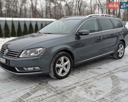 Серый Фольксваген Пассат, объемом двигателя 2 л и пробегом 260 тыс. км за 11750 $, фото 1 на Automoto.ua