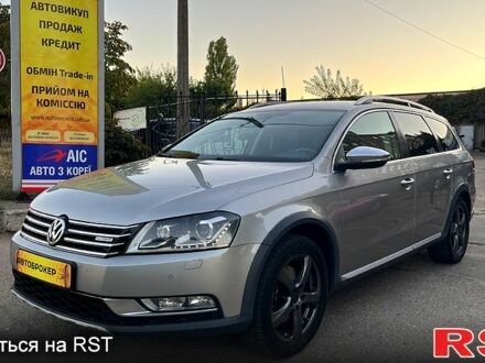 Серый Фольксваген Пассат, объемом двигателя 2 л и пробегом 241 тыс. км за 12500 $, фото 1 на Automoto.ua