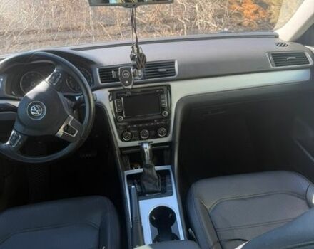 Сірий Фольксваген Пассат, об'ємом двигуна 2.48 л та пробігом 180 тис. км за 9300 $, фото 1 на Automoto.ua