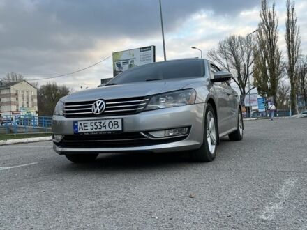 Серый Фольксваген Пассат, объемом двигателя 2.5 л и пробегом 150 тыс. км за 11700 $, фото 1 на Automoto.ua