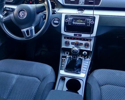 Серый Фольксваген Пассат, объемом двигателя 1.8 л и пробегом 176 тыс. км за 8700 $, фото 1 на Automoto.ua