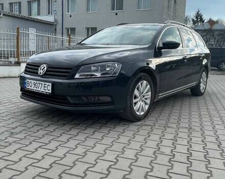 Серый Фольксваген Пассат, объемом двигателя 1.6 л и пробегом 250 тыс. км за 11000 $, фото 1 на Automoto.ua