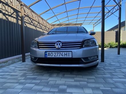 Фольксваген Пассат 2012 в Виннице на Automoto.ua Серый Фольксваген Пассат, объемом двигателя 2 л и пробегом 357 тыс. км за 10500 $, фото 1 на Automoto.ua