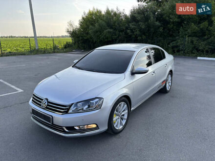 Фольксваген Пассат 2012 у Казатине на Automoto.ua Сірий Фольксваген Пассат, об'ємом двигуна 1.97 л та пробігом 180 тис. км за 11999 $, фото 1 на Automoto.ua