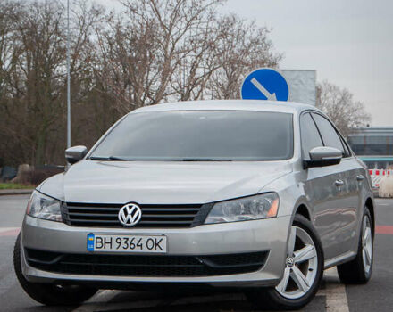Серый Фольксваген Пассат, объемом двигателя 2.5 л и пробегом 120 тыс. км за 9700 $, фото 1 на Automoto.ua