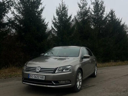 Серый Фольксваген Пассат, объемом двигателя 1.97 л и пробегом 342 тыс. км за 9900 $, фото 1 на Automoto.ua