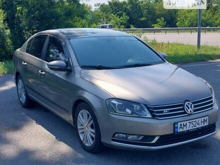Фольксваген Пассат 2012 в Житомире на Automoto.ua Серый Фольксваген Пассат, объемом двигателя 1.97 л и пробегом 272 тыс. км за 10500 $, фото 1 на Automoto.ua