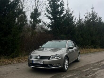 Серый Фольксваген Пассат, объемом двигателя 2 л и пробегом 342 тыс. км за 9900 $, фото 1 на Automoto.ua