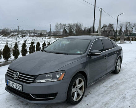 Серый Фольксваген Пассат, объемом двигателя 2.5 л и пробегом 227 тыс. км за 10000 $, фото 1 на Automoto.ua
