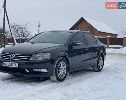 Серый Фольксваген Пассат, объемом двигателя 1.97 л и пробегом 317 тыс. км за 9000 $, фото 1 на Automoto.ua