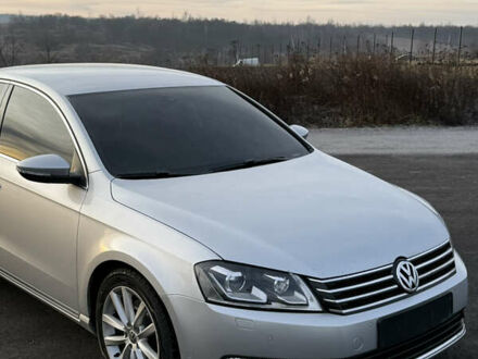 Серый Фольксваген Пассат, объемом двигателя 1.97 л и пробегом 213 тыс. км за 10700 $, фото 1 на Automoto.ua