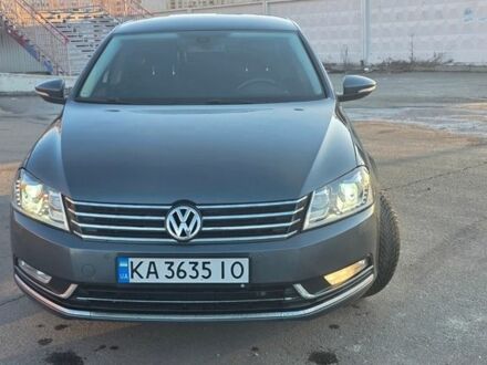 Серый Фольксваген Пассат, объемом двигателя 1.8 л и пробегом 298 тыс. км за 10500 $, фото 1 на Automoto.ua