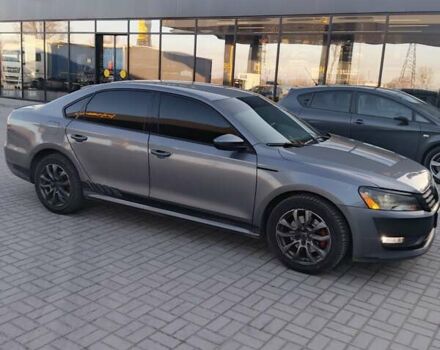 Сірий Фольксваген Пассат, об'ємом двигуна 2.48 л та пробігом 260 тис. км за 8999 $, фото 1 на Automoto.ua
