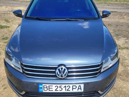 Серый Фольксваген Пассат, объемом двигателя 1.6 л и пробегом 264 тыс. км за 9000 $, фото 1 на Automoto.ua