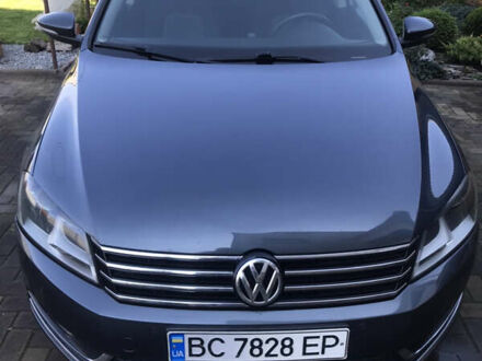 Серый Фольксваген Пассат, объемом двигателя 1.6 л и пробегом 256 тыс. км за 9600 $, фото 1 на Automoto.ua