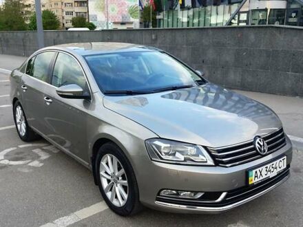 Сірий Фольксваген Пассат, об'ємом двигуна 1.8 л та пробігом 234 тис. км за 10900 $, фото 1 на Automoto.ua
