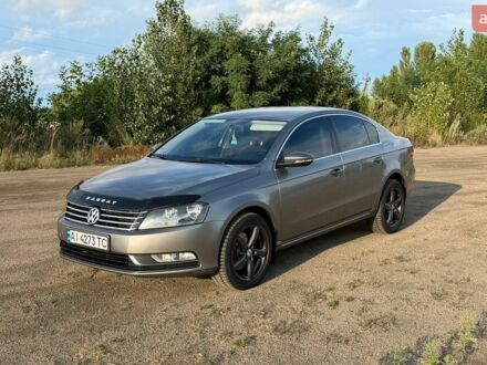 Серый Фольксваген Пассат, объемом двигателя 2 л и пробегом 310 тыс. км за 8700 $, фото 1 на Automoto.ua
