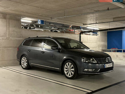 Серый Фольксваген Пассат, объемом двигателя 1.97 л и пробегом 254 тыс. км за 11000 $, фото 1 на Automoto.ua