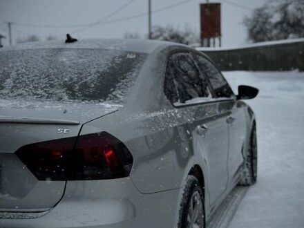 Сірий Фольксваген Пассат, об'ємом двигуна 2.5 л та пробігом 250 тис. км за 10500 $, фото 1 на Automoto.ua