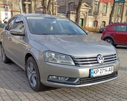 Серый Фольксваген Пассат, объемом двигателя 1.8 л и пробегом 164 тыс. км за 9500 $, фото 1 на Automoto.ua