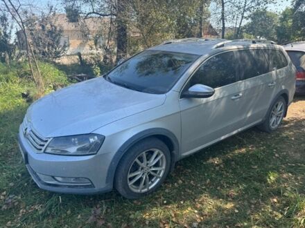 Фольксваген Пассат 2012 в Сарнах на Automoto.ua Серый Фольксваген Пассат, объемом двигателя 0 л и пробегом 293 тыс. км за 10600 $, фото 1 на Automoto.ua