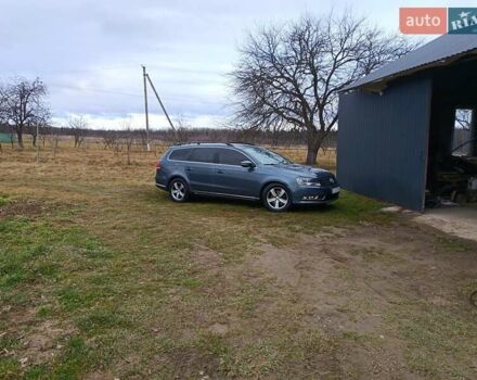 Серый Фольксваген Пассат, объемом двигателя 1.6 л и пробегом 333 тыс. км за 9000 $, фото 1 на Automoto.ua