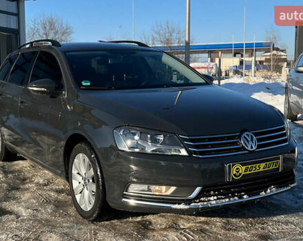 Серый Фольксваген Пассат, объемом двигателя 1.6 л и пробегом 320 тыс. км за 9600 $, фото 1 на Automoto.ua