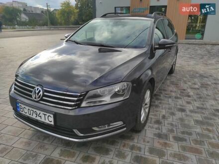 Фольксваген Пассат 2013 в Львове на Automoto.ua Серый Фольксваген Пассат, объемом двигателя 2 л и пробегом 320 тыс. км за 12500 $, фото 1 на Automoto.ua