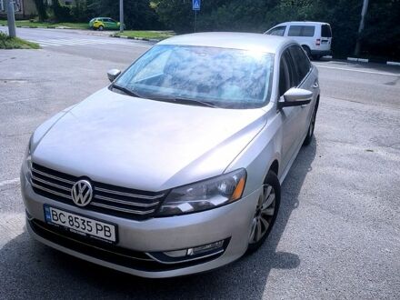 Сірий Фольксваген Пассат, об'ємом двигуна 2.5 л та пробігом 190 тис. км за 8000 $, фото 1 на Automoto.ua