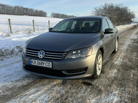 Сірий Фольксваген Пассат, об'ємом двигуна 2.5 л та пробігом 230 тис. км за 8900 $, фото 1 на Automoto.ua
