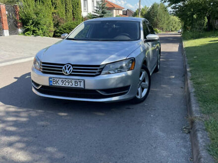 Сірий Фольксваген Пассат, об'ємом двигуна 2.5 л та пробігом 179 тис. км за 11300 $, фото 1 на Automoto.ua