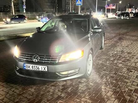 Сірий Фольксваген Пассат, об'ємом двигуна 2 л та пробігом 278 тис. км за 10500 $, фото 1 на Automoto.ua