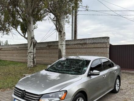 Фольксваген Пассат 2013 в Днепре (Днепропетровске) на Automoto.ua Серый Фольксваген Пассат, объемом двигателя 2.5 л и пробегом 190 тыс. км за 4900 $, фото 1 на Automoto.ua