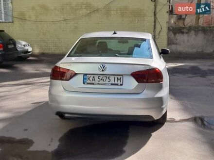 Серый Фольксваген Пассат, объемом двигателя 2.5 л и пробегом 190 тыс. км за 10000 $, фото 1 на Automoto.ua