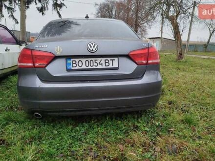 Серый Фольксваген Пассат, объемом двигателя 2.5 л и пробегом 210 тыс. км за 4200 $, фото 1 на Automoto.ua
